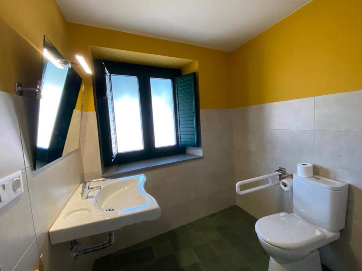 O Teu Sitio Hostel Ribadeo Exterior photo